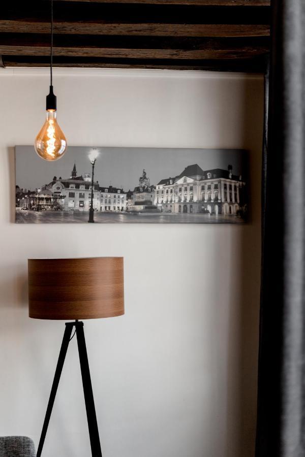 Au Bourg Neuf Apartman Orléans Kültér fotó