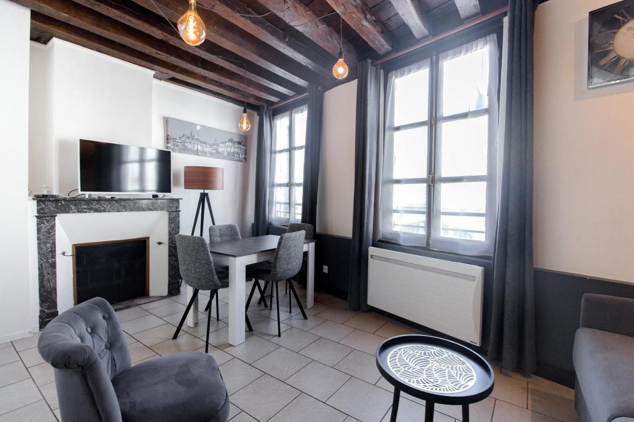 Au Bourg Neuf Apartman Orléans Kültér fotó